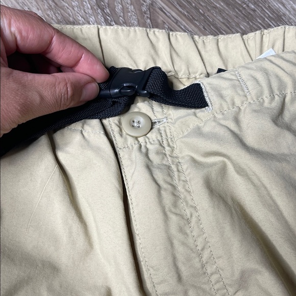 Patagonia Men's Tan Cargo Pants - Picture 8 of 9
